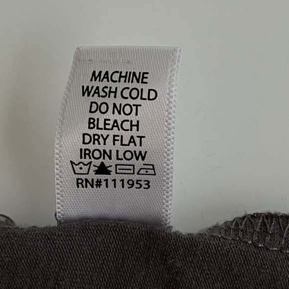 Active Basic Set Of 2 Long Sleeve T Shirts Sz L Black & Brown Stretch Capsule - Picture 9 of 9